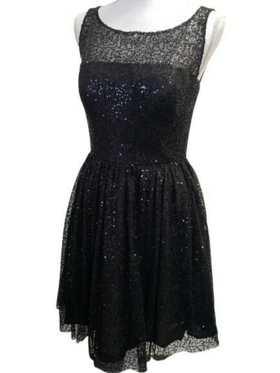 Mxi Dresses & Skirts - MXI Black Sequin Dress with Flaw Size 11/12